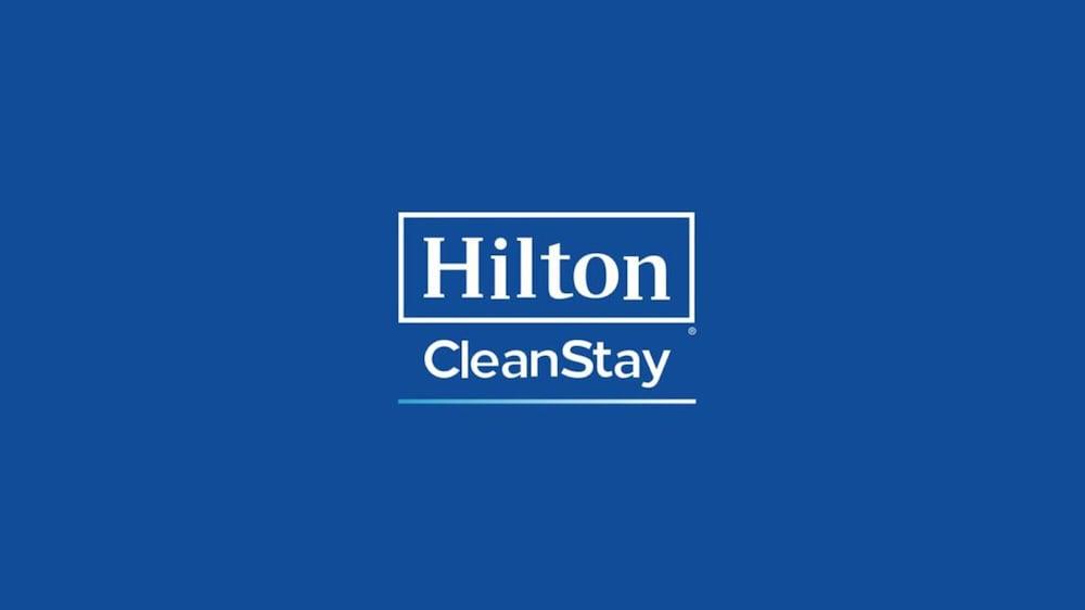 Hampton Inn Boston Logan Airport Revere Exterior photo