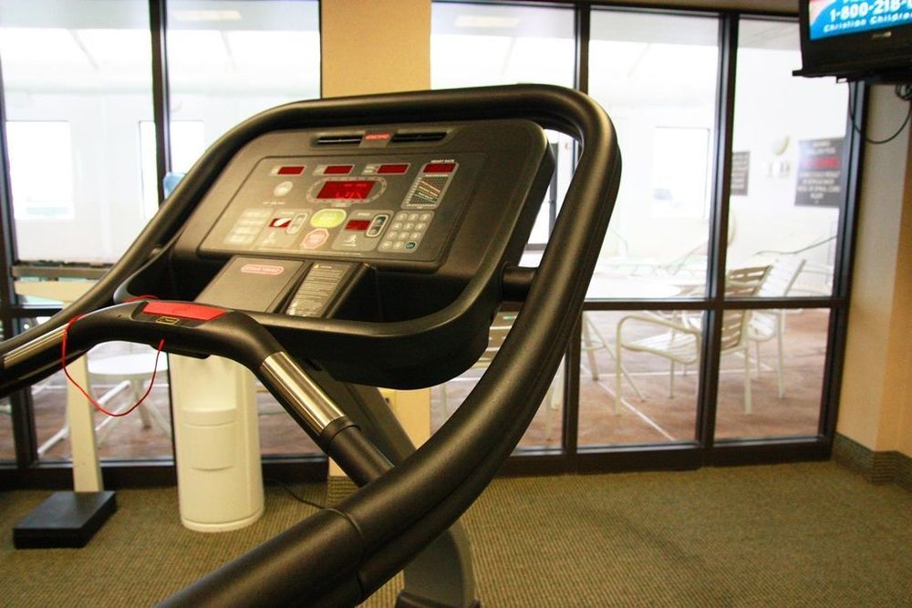 Hampton Inn Boston Logan Airport Revere Facilities photo
