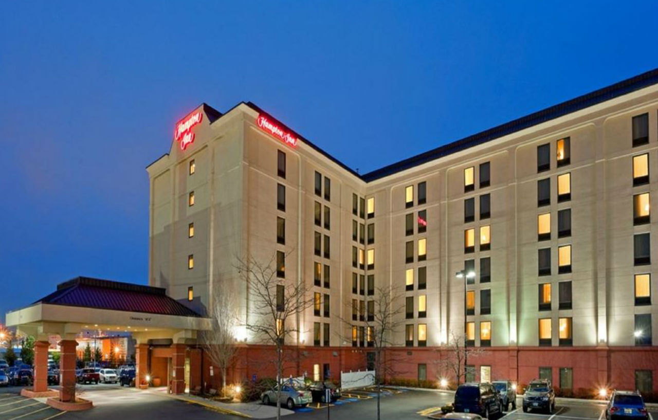 Hampton Inn Boston Logan Airport Revere Exterior photo
